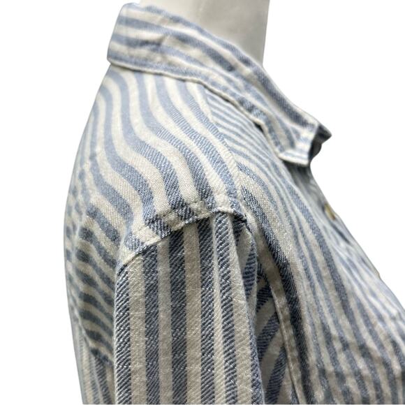 Aeropostale Blue White Striped Cropped Flannel Button down Shirt Size Small - Picture 6 of 9